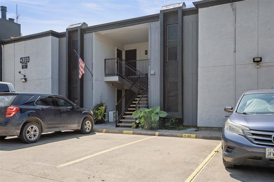 Fully Remodeled Condo in Prime Oak Lawn Location featuring 2-bedroom, 1-bath condo—minutes from Downtown Dallas, Uptown, the Medical District, and major employers. This updated unit features an open-concept floor plan, a spacious living room, and a bonus flex space that opens to a large private patio—ideal for entertaining or relaxing. The interior has been thoughtfully remodeled with modern finishes throughout. Community amenities include a shared pool with Plaza 1, on-site laundry, and two assigned parking spaces (#26 & #27). The HOA covers water, trash, exterior maintenance, and building repairs. Electricity is billed back monthly. Perfect for first-time buyers or investors seeking a low-maintenance property in a highly desirable area. Schedule your showing today!