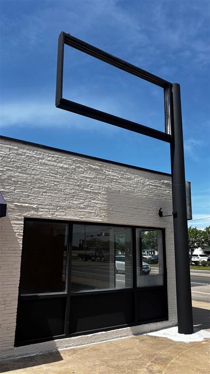 Mockingbird Field - Commercial Sale