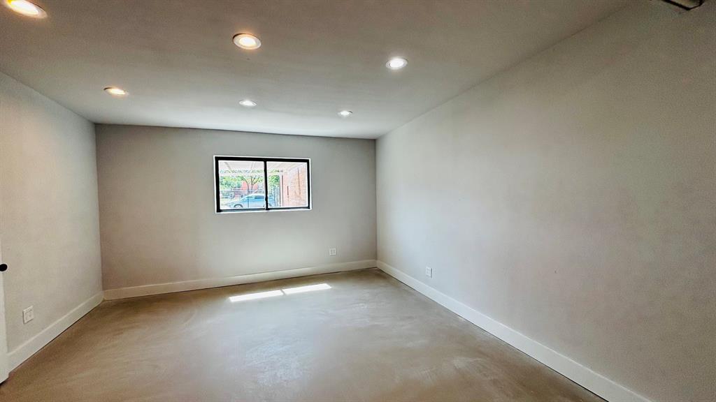 Mockingbird Field - Commercial Sale