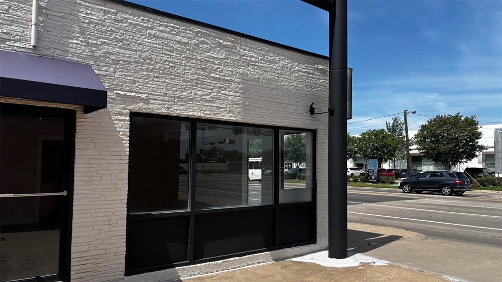 Mockingbird Field - Commercial Sale