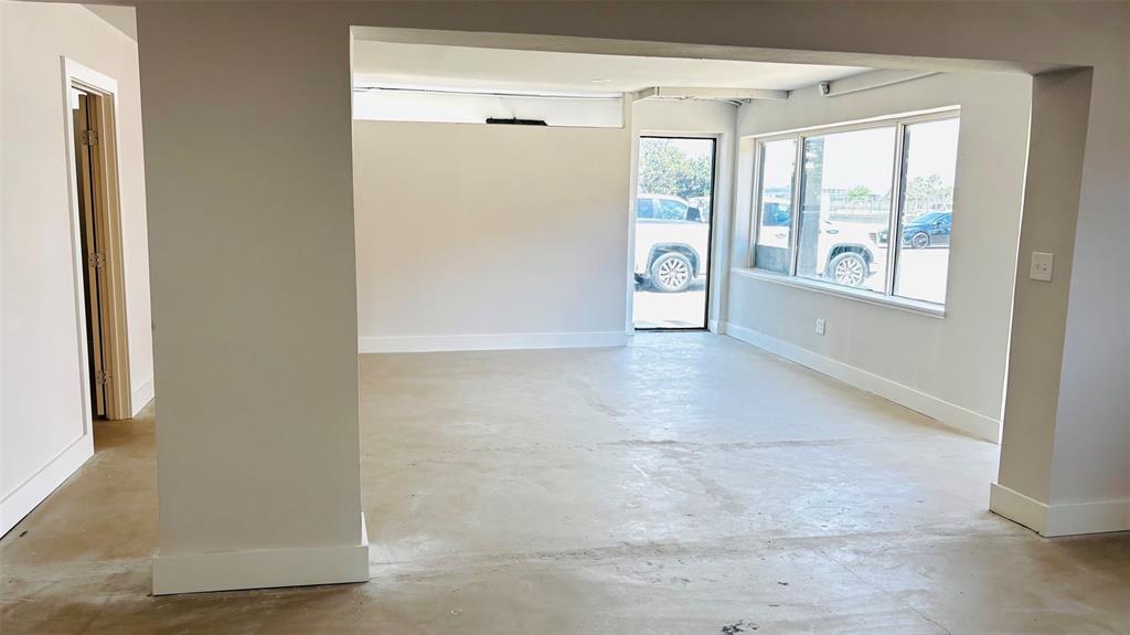 Mockingbird Field - Commercial Sale