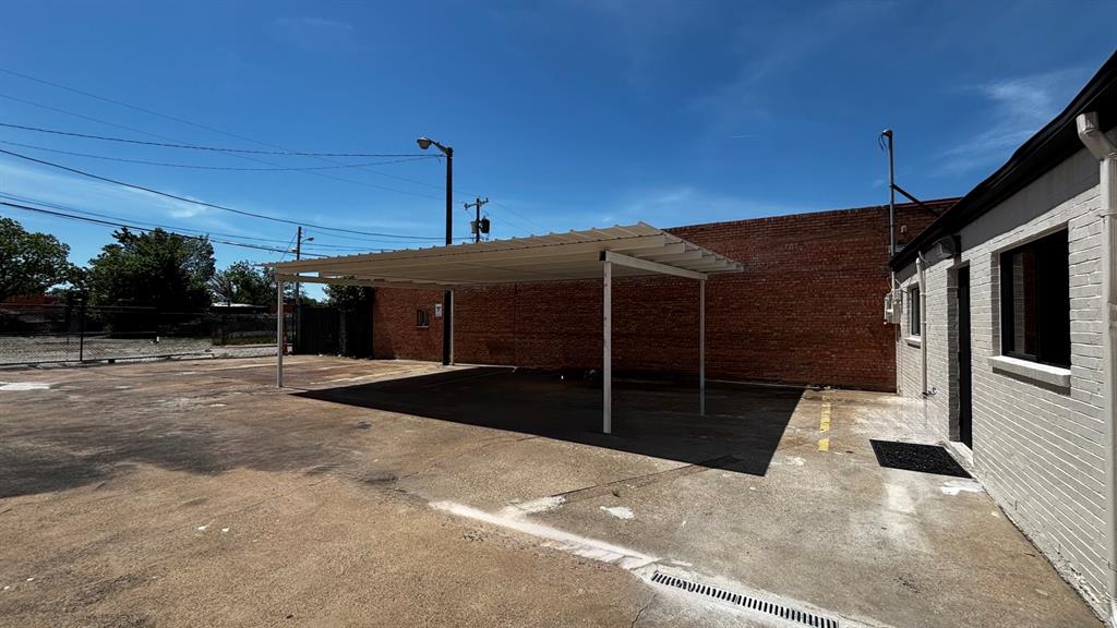 Mockingbird Field - Commercial Sale