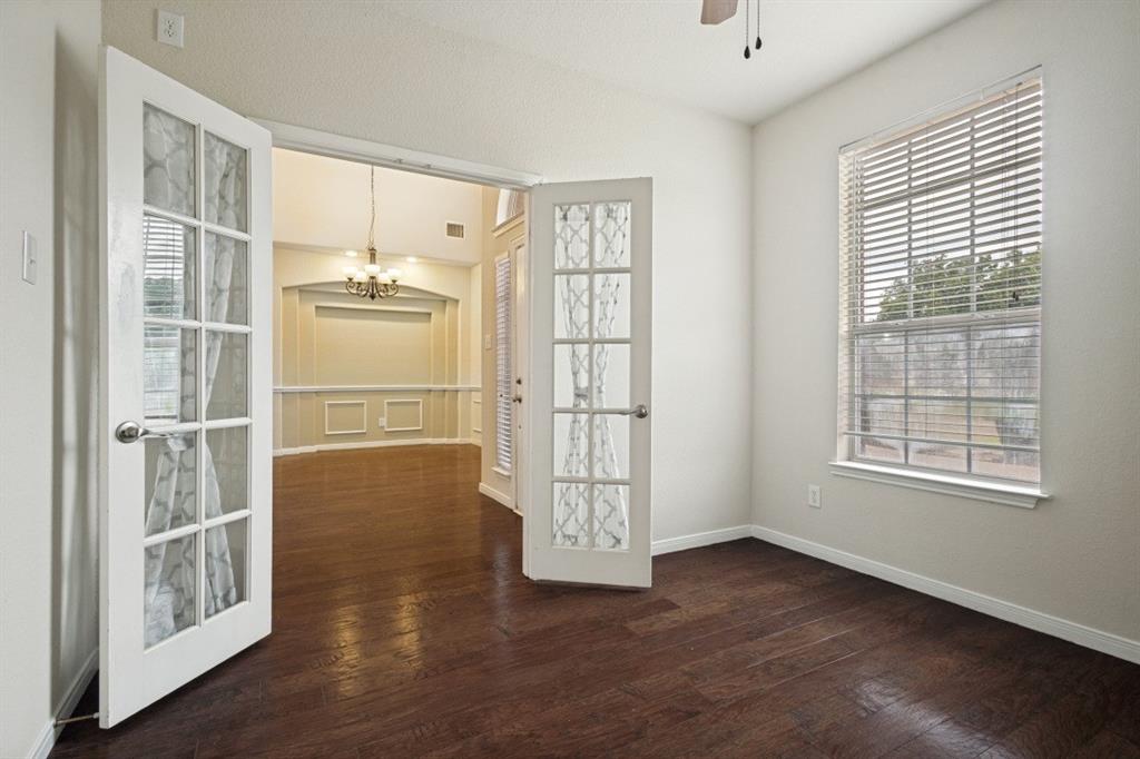 302 Village Trail