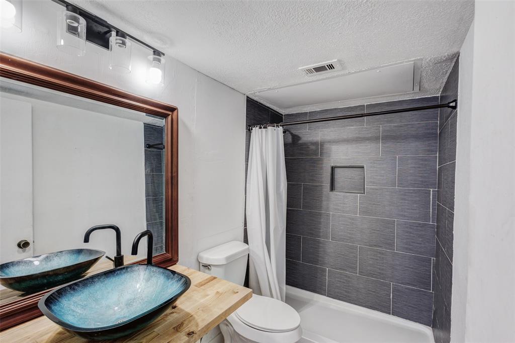 Windtree Condos - Residential