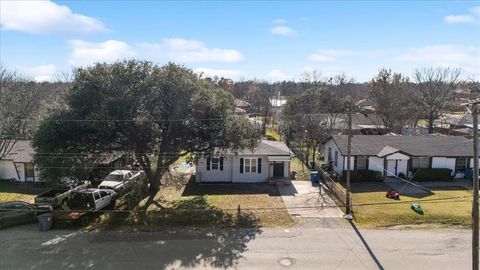 A home in Kaufman