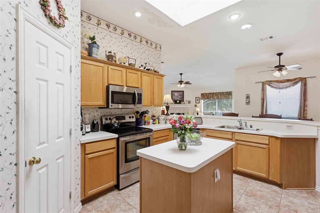 2501 Saddle Horn Drive