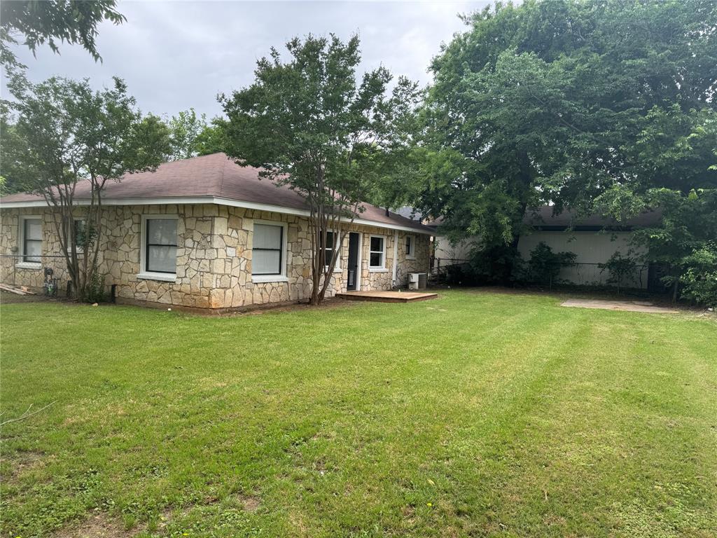 607 E Hundley Drive