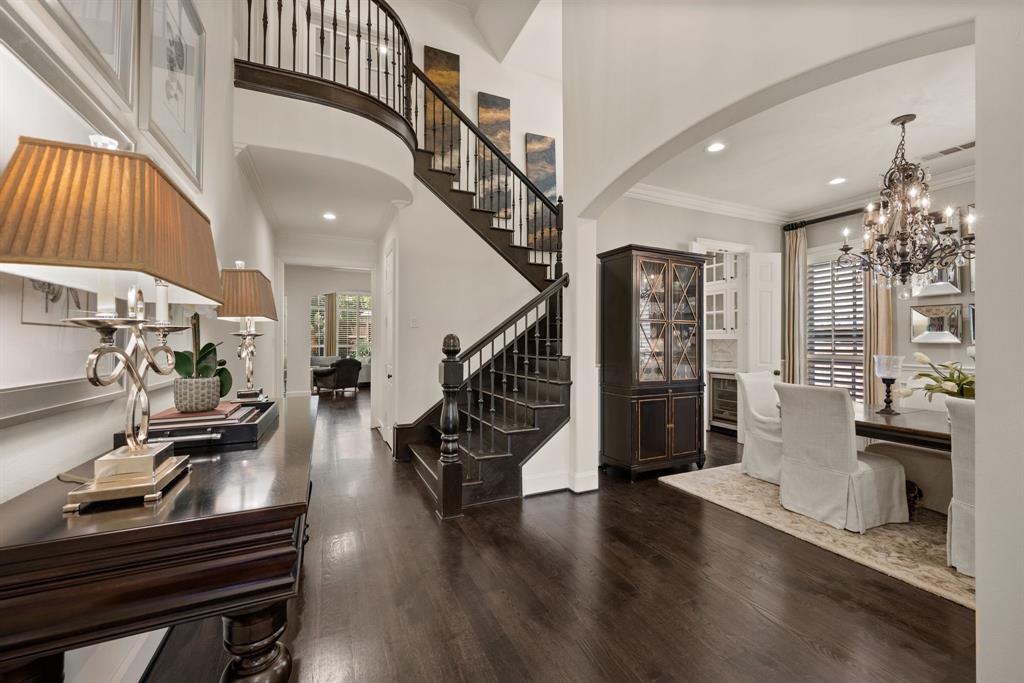 808 Lakeridge Drive