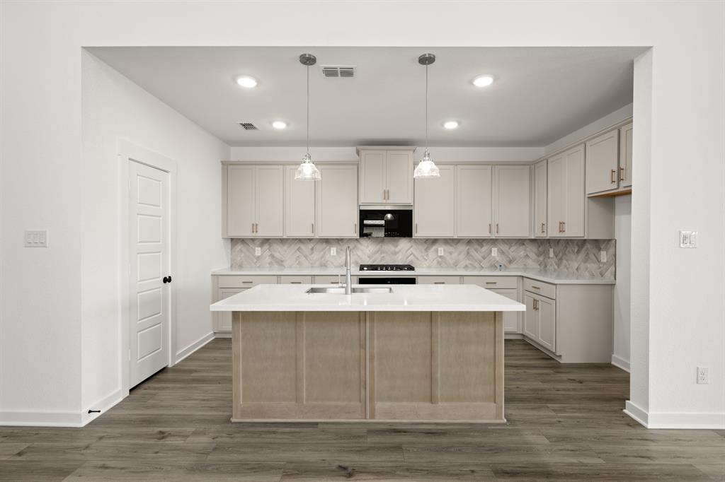 Sheppard's Place - Residential