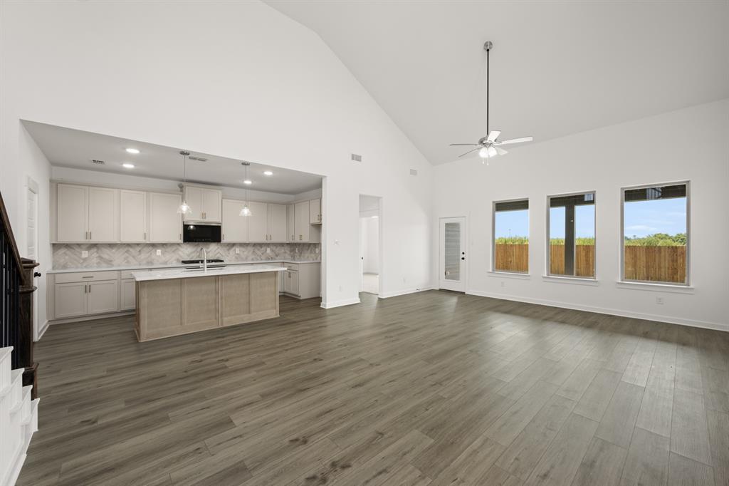 Sheppard's Place - Residential