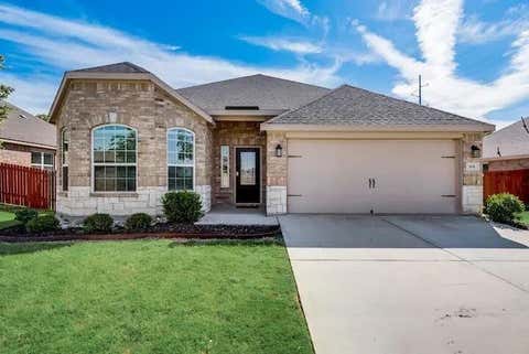 Photo of 808 Oak Valley, Denton, TX 76209 (MLS # 21362530)
