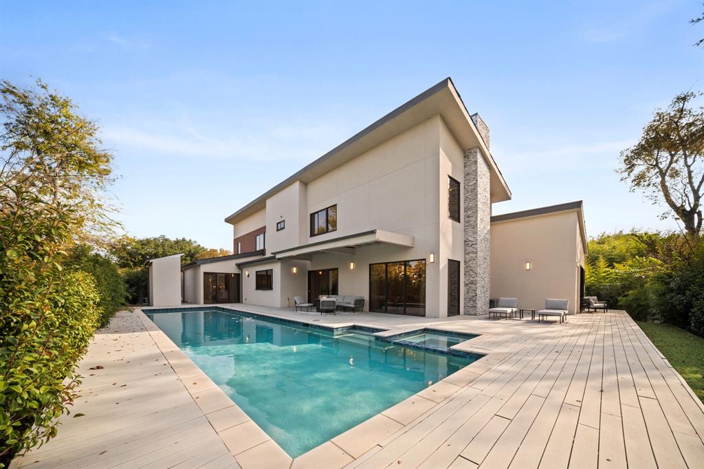 Walnut Woods - Residential