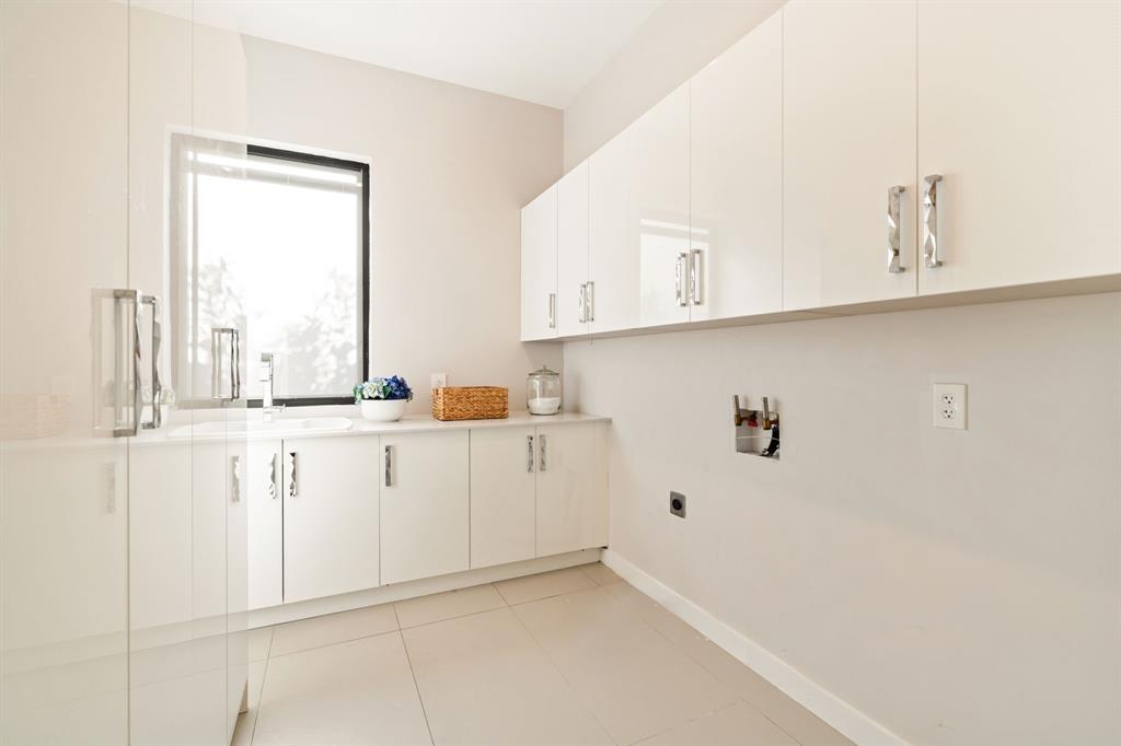 Walnut Woods - Residential