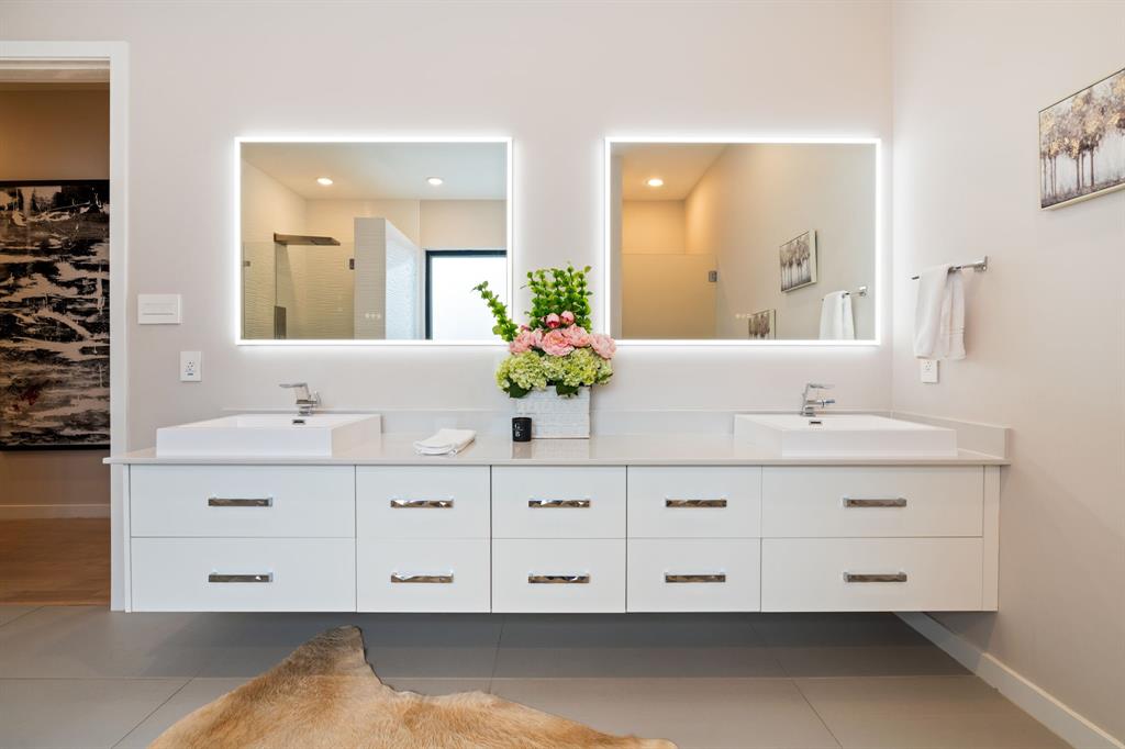 Walnut Woods - Residential