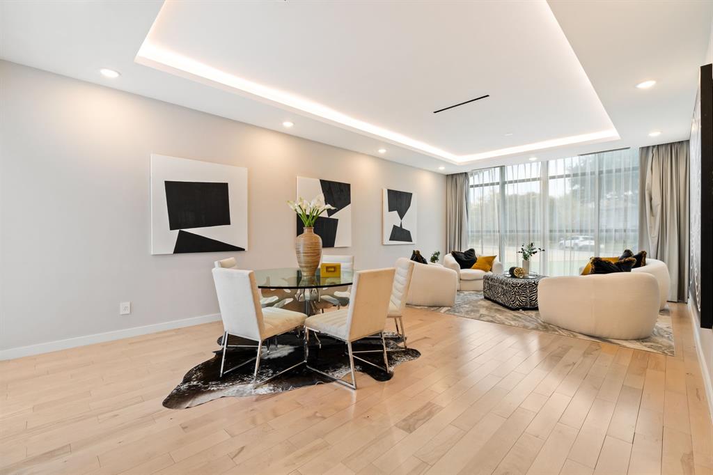 Walnut Woods - Residential