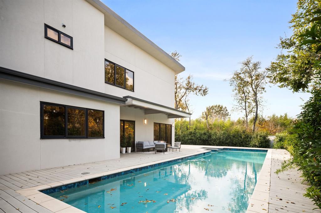 Walnut Woods - Residential