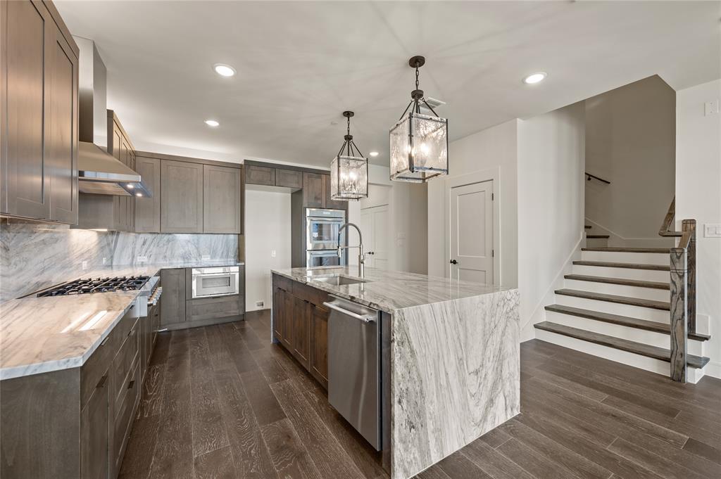 Linkside Las Colinas - Residential