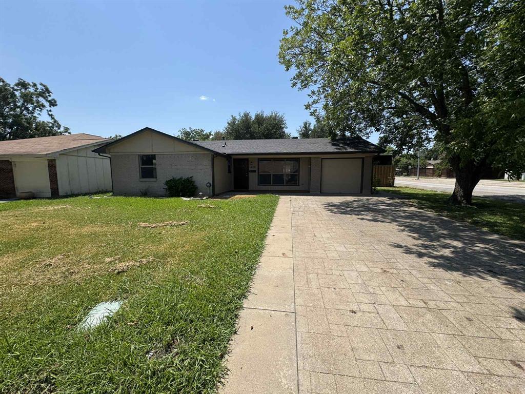 4135 Hyde Park Drive