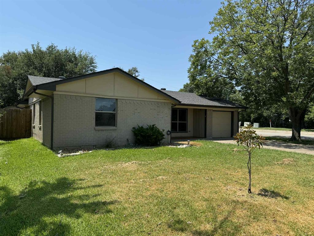 4135 Hyde Park Drive