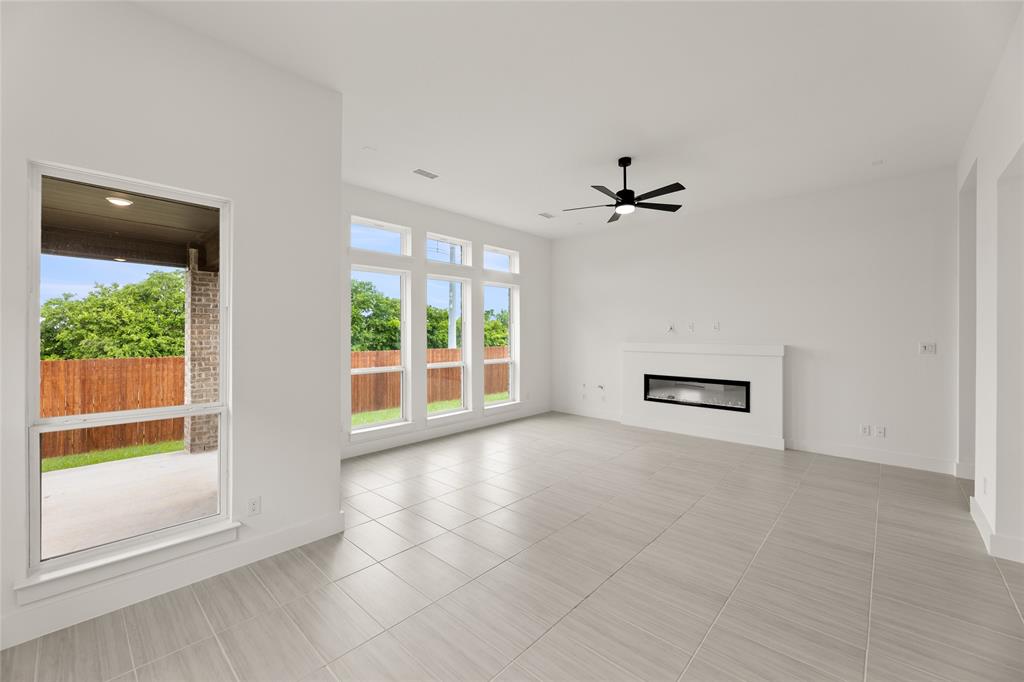 Llano Springs - Residential