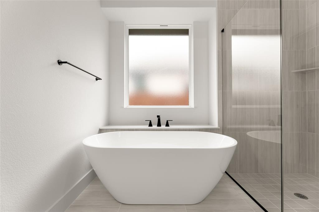 Llano Springs - Residential