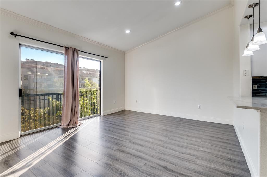 330 Las Colinas Boulevard E 466