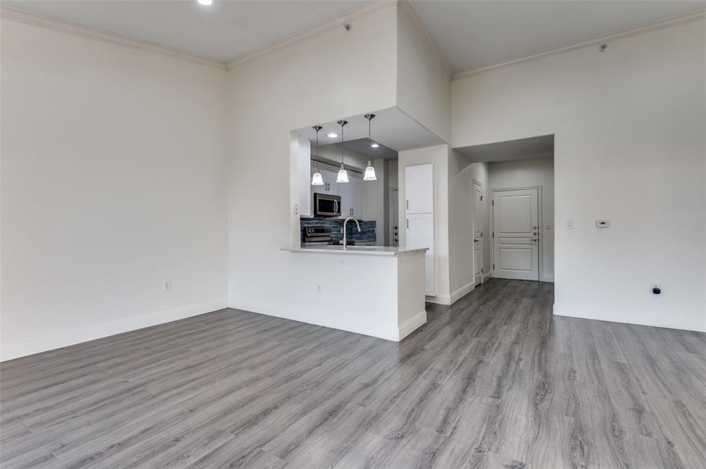 330 Las Colinas Boulevard E 466