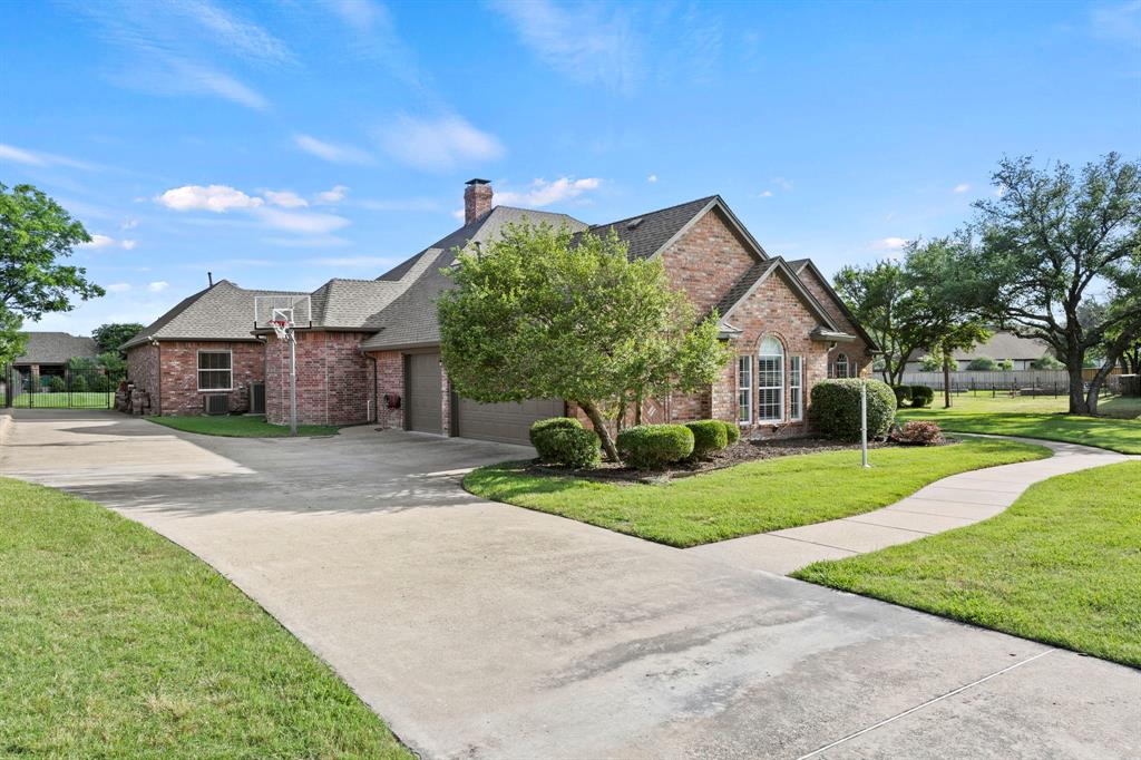 220 Sunray Lane