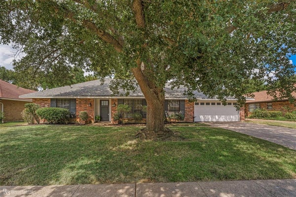 1520 DORA ANN PL, SHREVEPORT, LA 71105 - Image f0c7e4648f31b7ca6ddd5cccec0e013c/2180087164