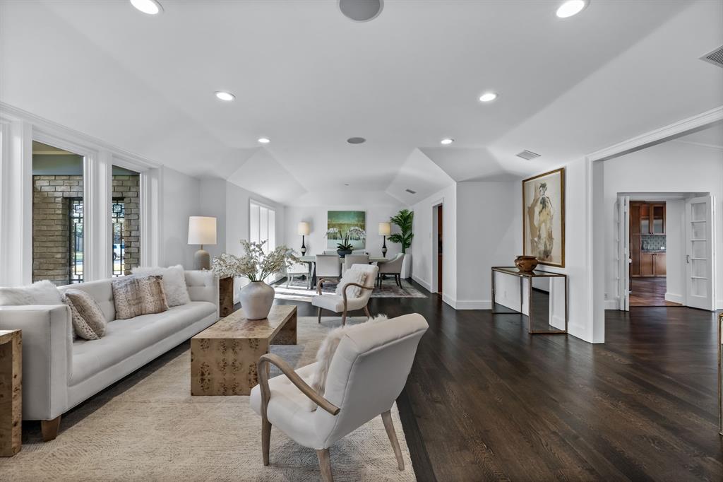 Russwood Acres 2nd Instl - Residential