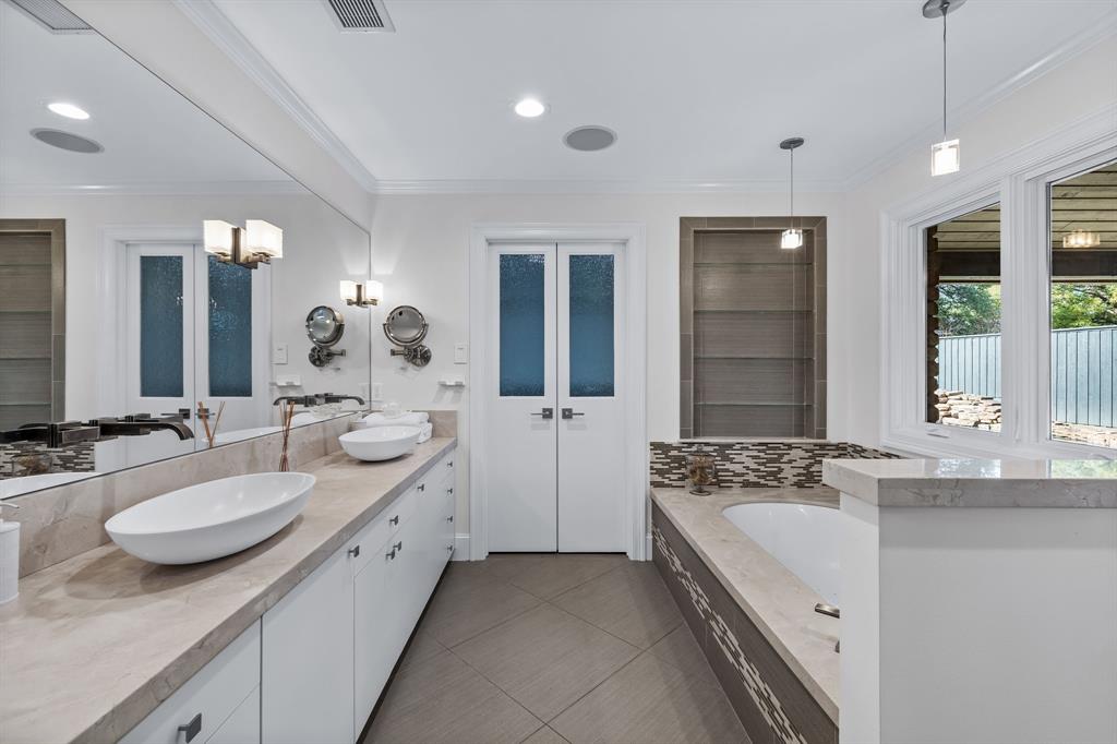 Russwood Acres 2nd Instl - Residential