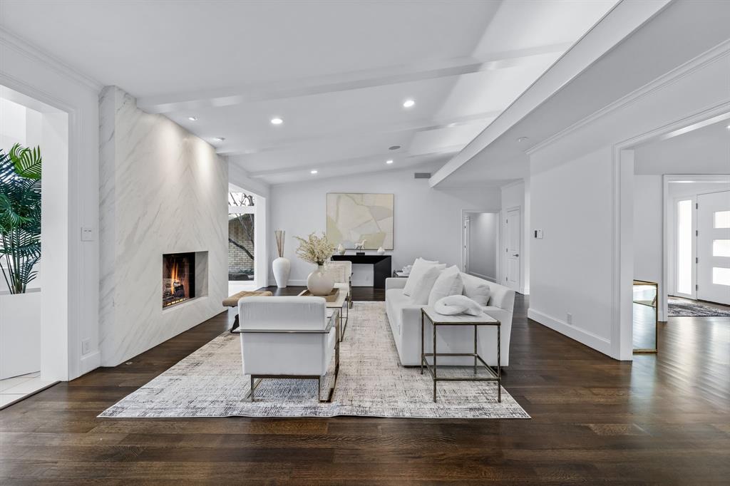 Russwood Acres 2nd Instl - Residential