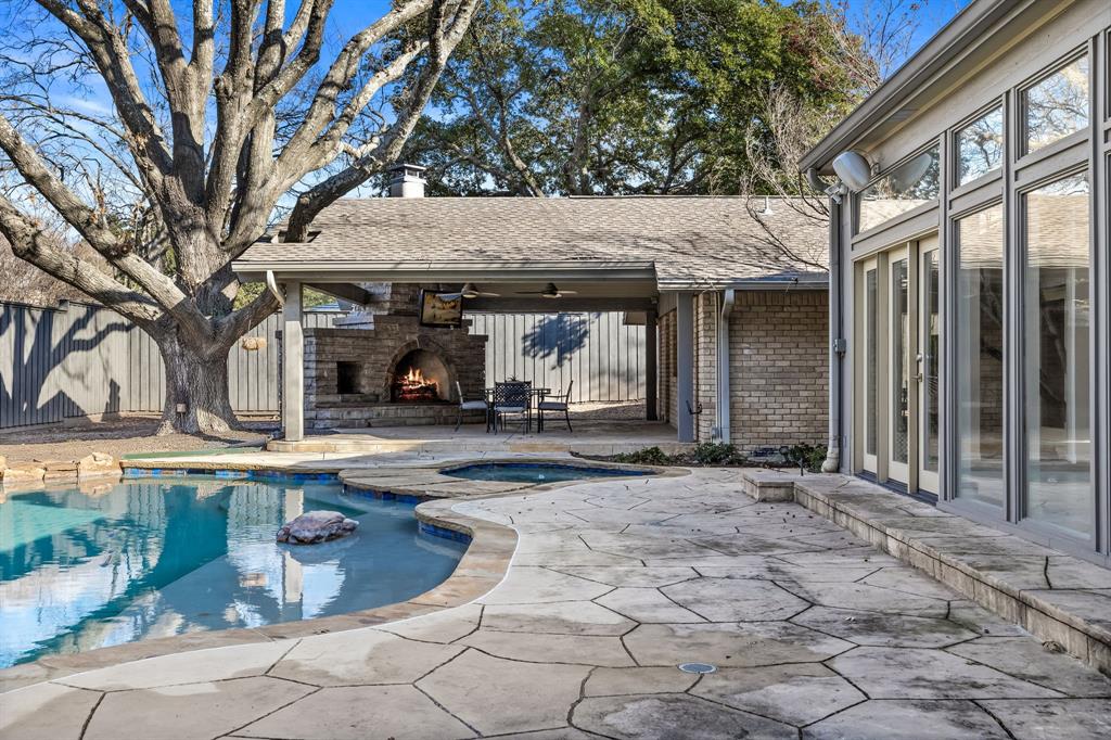 Russwood Acres 2nd Instl - Residential