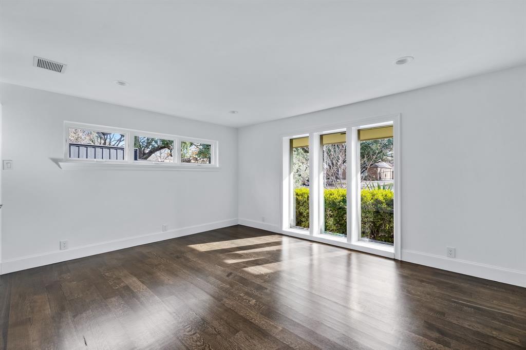 Russwood Acres 2nd Instl - Residential