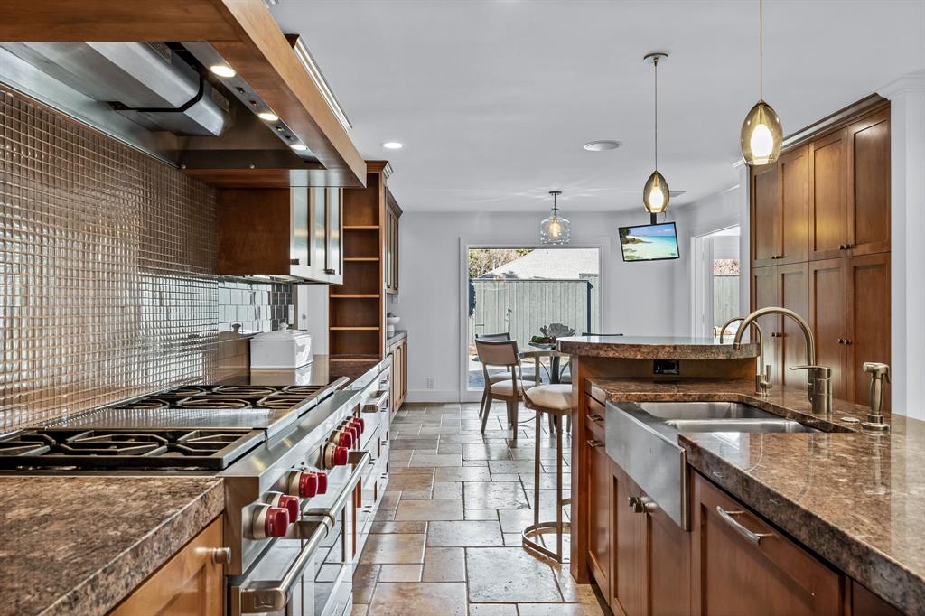 Russwood Acres 2nd Instl - Residential