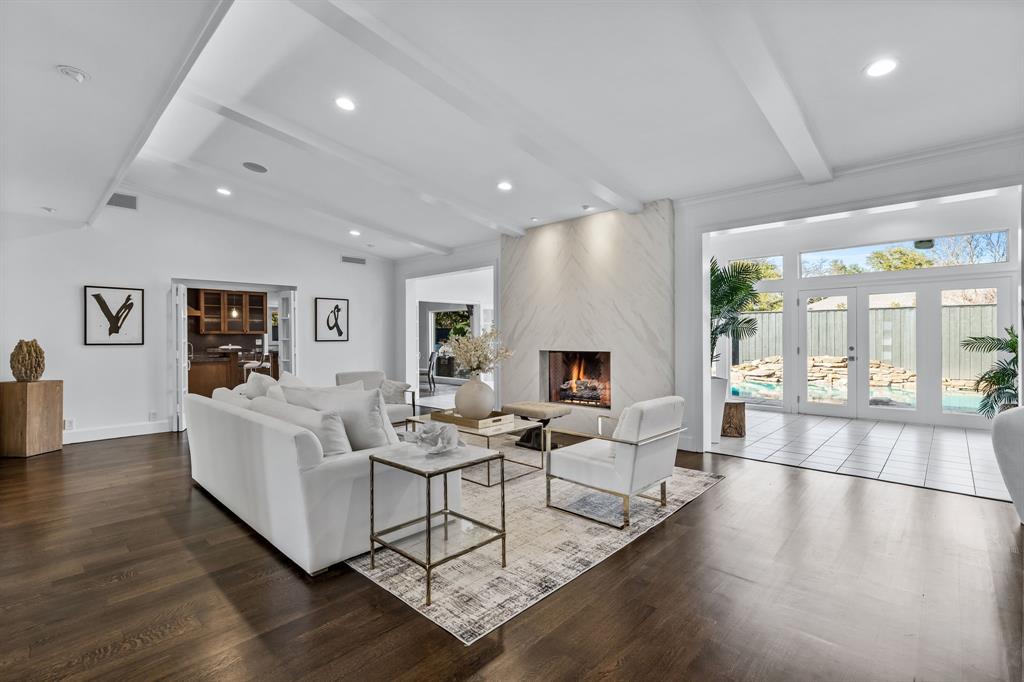 Russwood Acres 2nd Instl - Residential