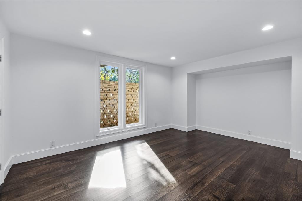 Russwood Acres 2nd Instl - Residential