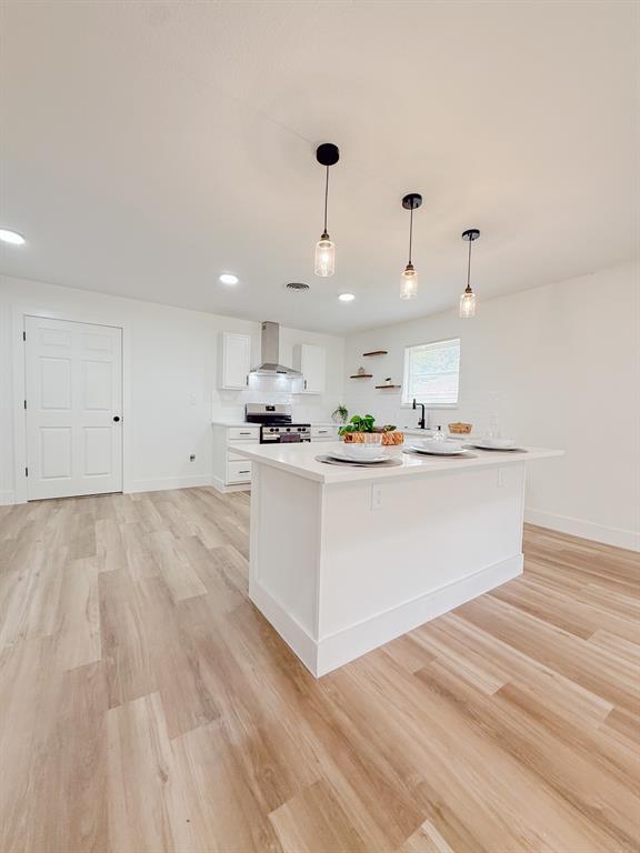 228 Hallbrook Drive