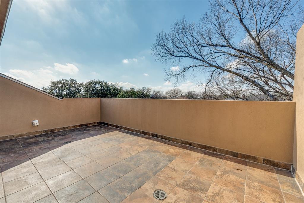 Richmond At Lakewood Condos - Residential