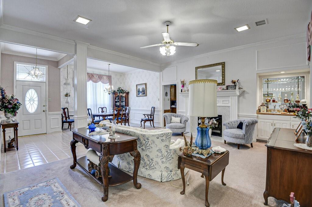 4901 Hidden Oaks Lane