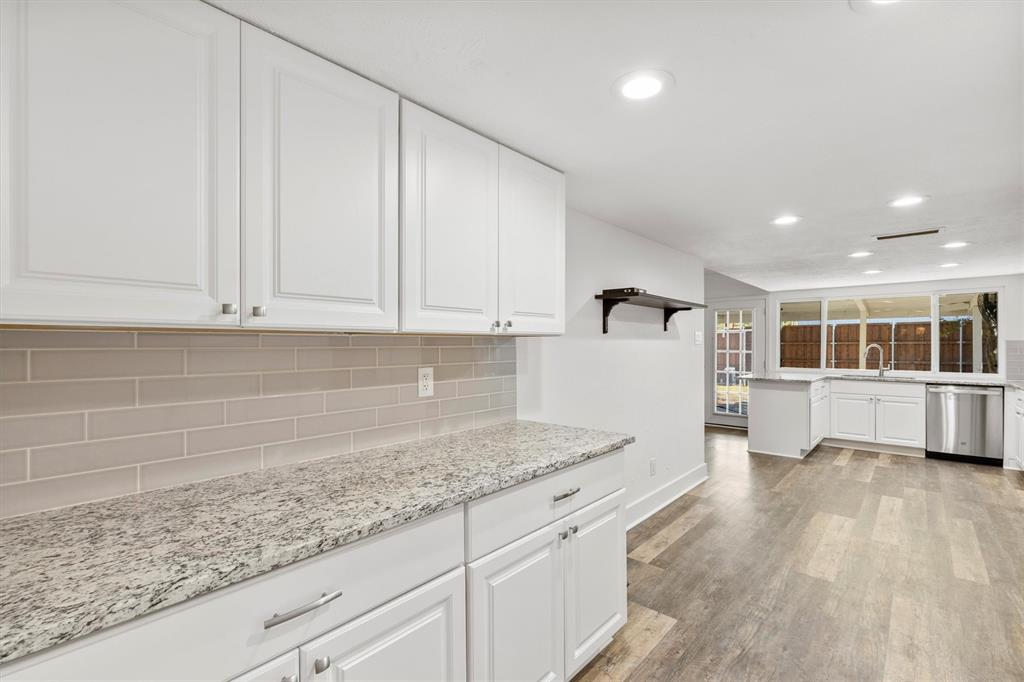 white rock village - Residential