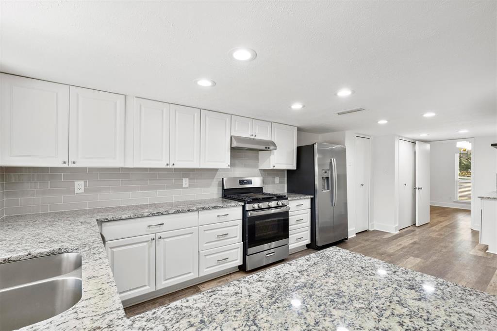 white rock village - Residential