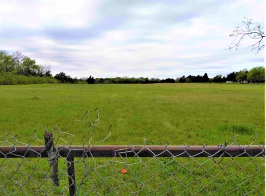 This property can be divided into 3 residential parcels or combined for multifamily, in the heart of lovely Desoto. Buyers agent and buyer to verify all information provided for accuracy.