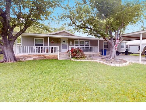 3703 Hartwood Drive Granbury TX 76049