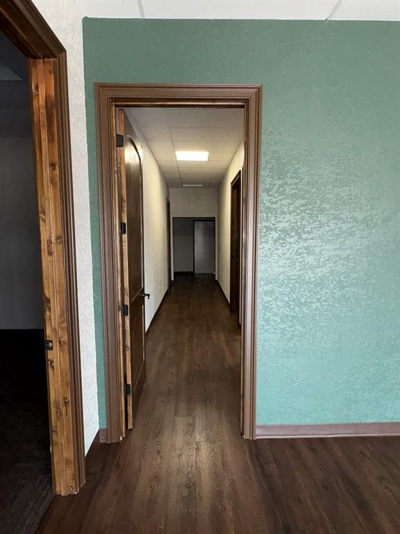 Hillcrest Square Sec I - Commercial Lease