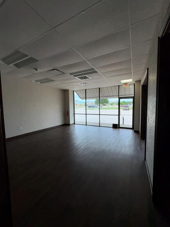 Hillcrest Square Sec I - Commercial Lease