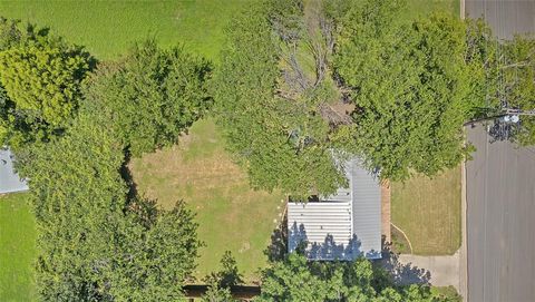 528 Pierce Street Denton TX 76201