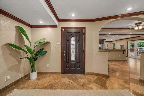 Tiny photo for 330 N Brighton Avenue, Dallas, TX 75208 (MLS # 21100358)