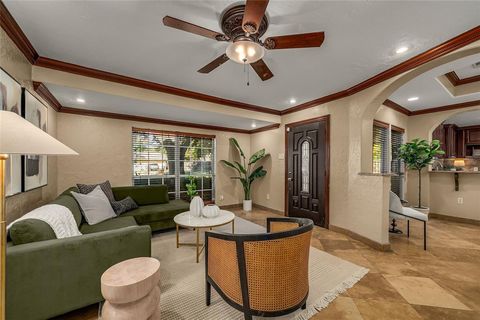 Tiny photo for 330 N Brighton Avenue, Dallas, TX 75208 (MLS # 21100358)