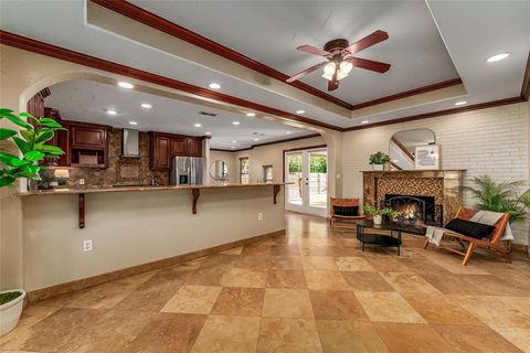 Tiny photo for 330 N Brighton Avenue, Dallas, TX 75208 (MLS # 21100358)